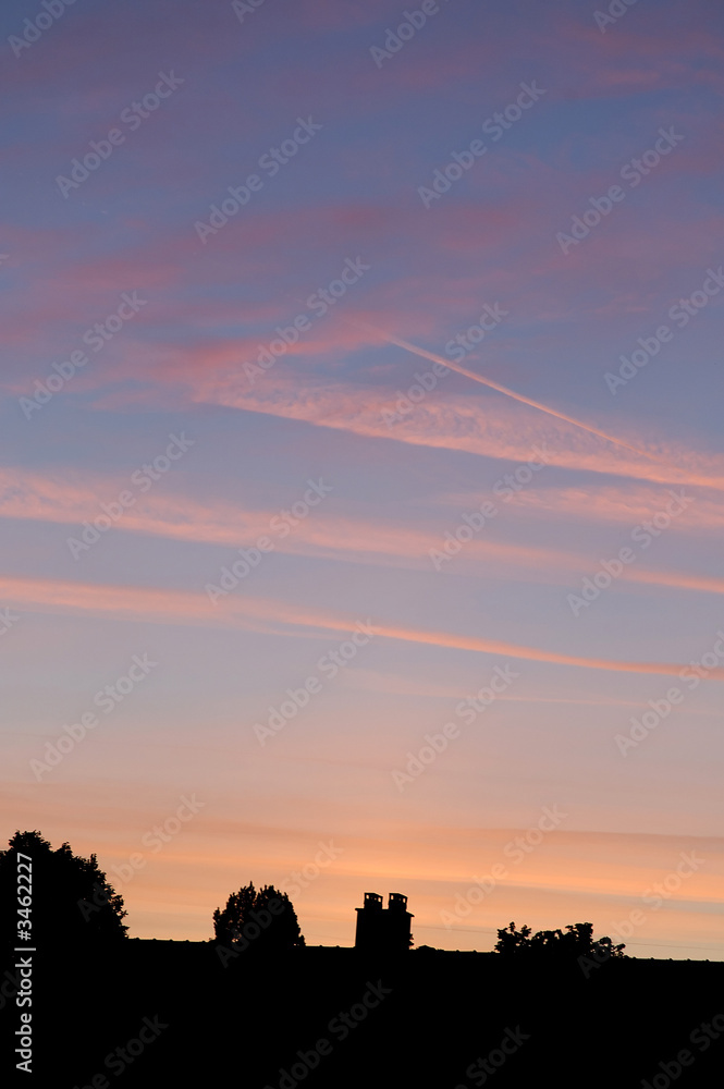coucher de soleil sur les toits coucher de soleil sur les toits