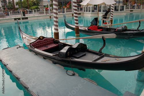 gondolas in las vegas