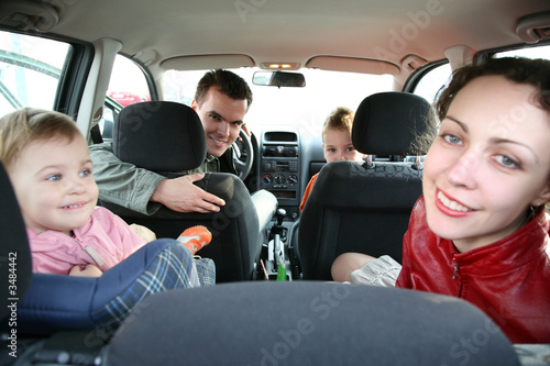 family in car © Pavel Losevsky