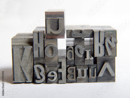 bleibuchstaben im block