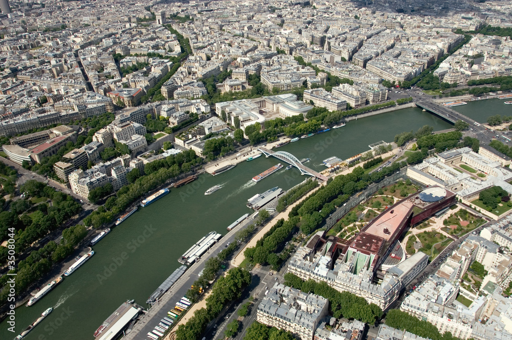 the seine river - paris