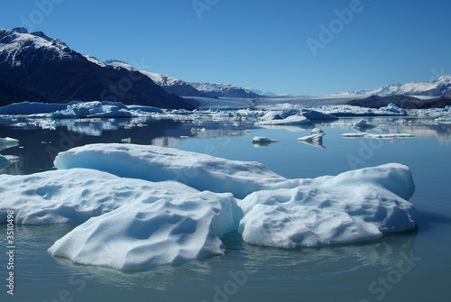 glaciar upsala photo