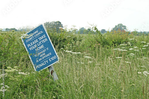 litter sign in rural location