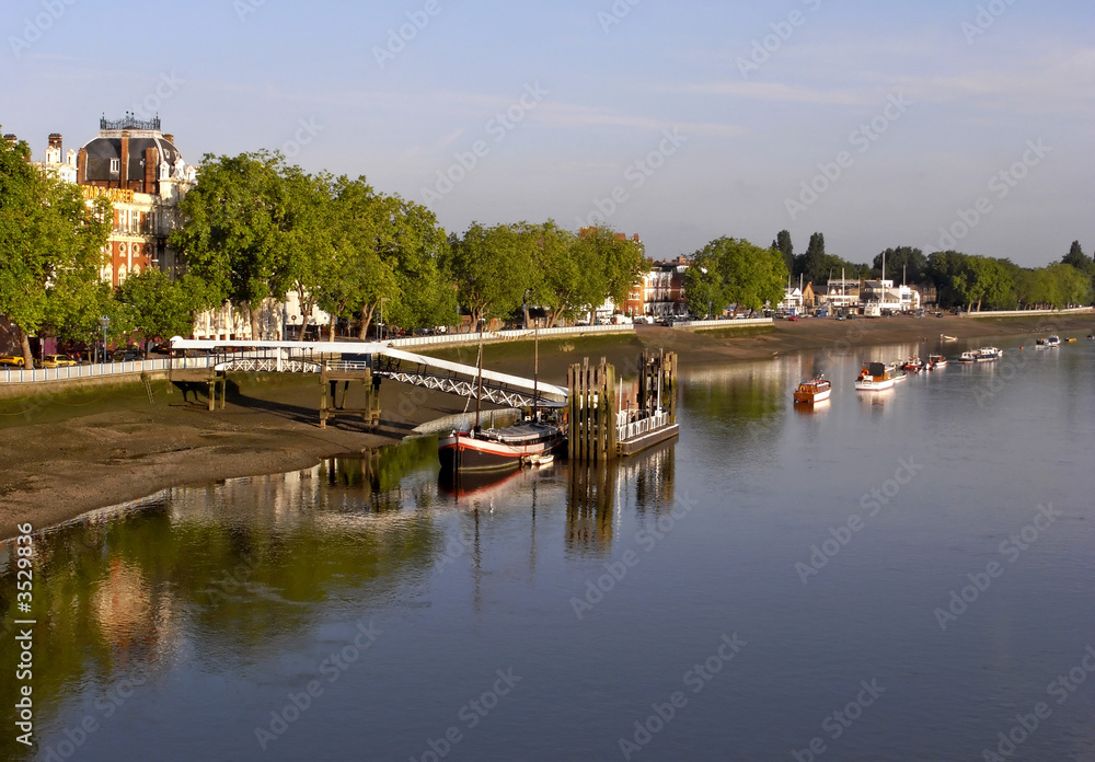 Naklejka premium Putney and the river thames