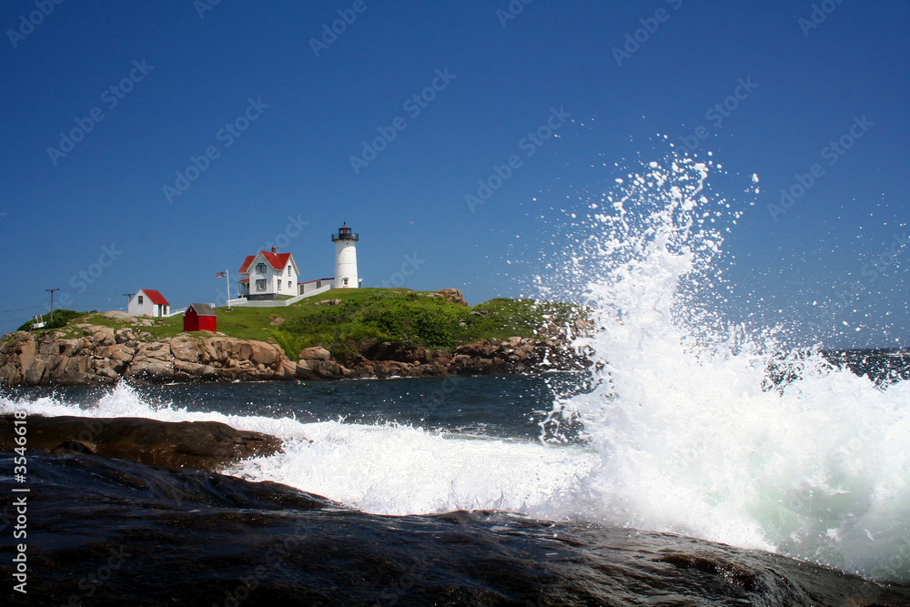 Nubble with Wave