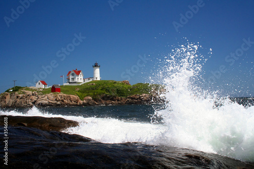 Nubble with Wave