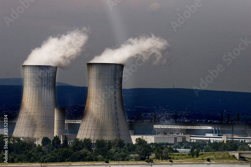 centrale nucléaire photo