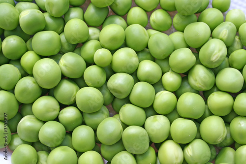 green peas as background © Jelena Voronova