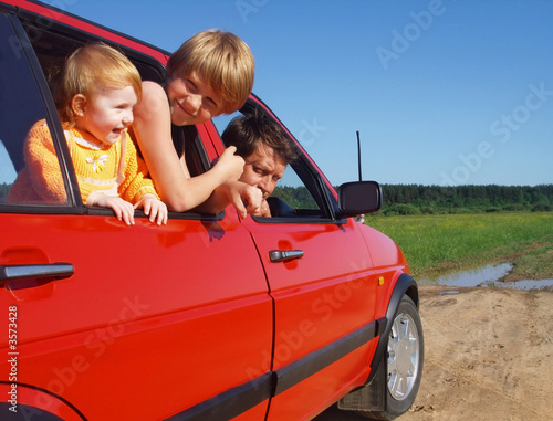 children in car © Maya Kruchancova