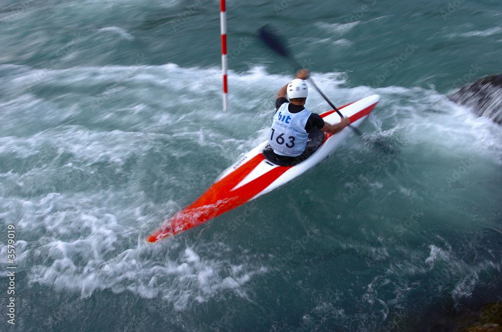 Obraz premium kayaking on river