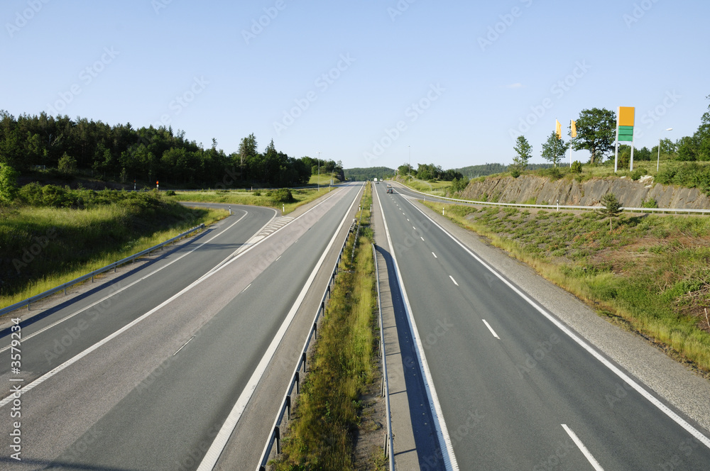 Naklejka premium empty highway panoramic scene