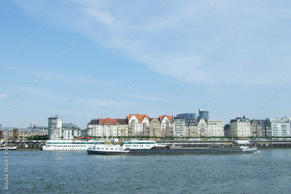 Obraz premium Düsseldorf am Rhein