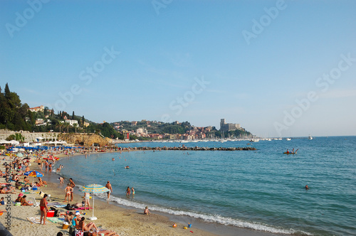 panorama liguria italia mare spiaggia