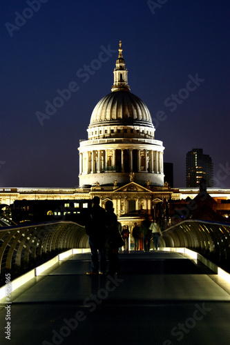 St Pauls and the Millenium Bridge