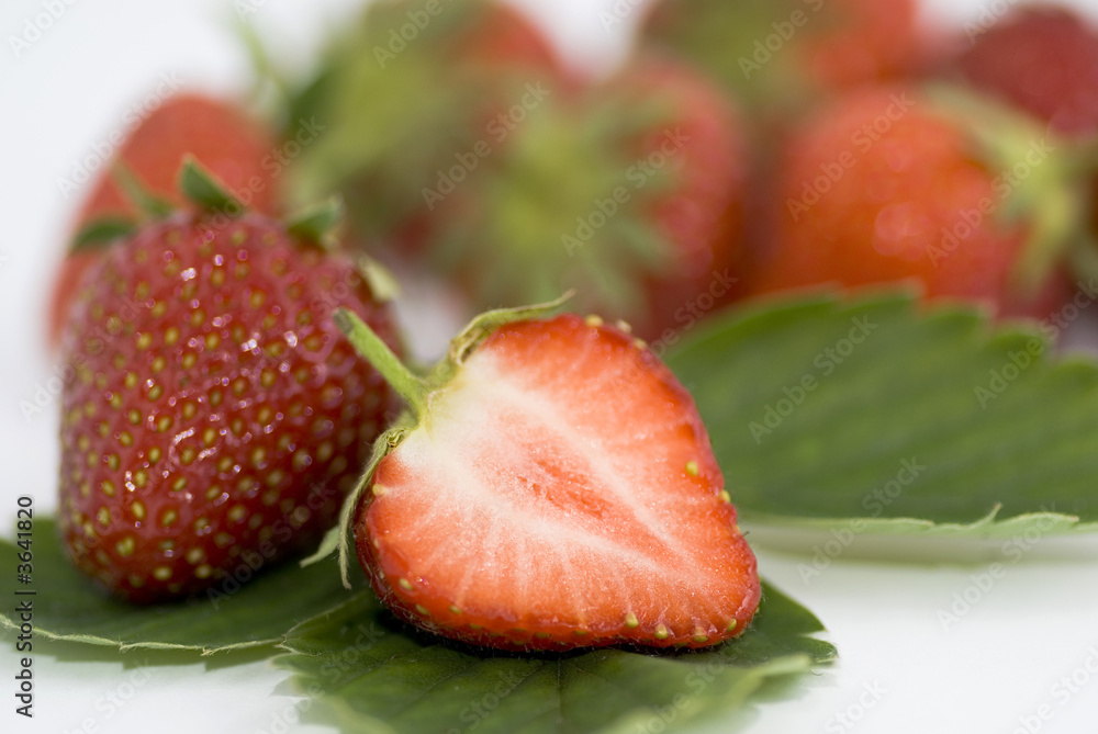 Erdbeeren, weißer Hintergrund Erdbeeren, weißer Hintergrund