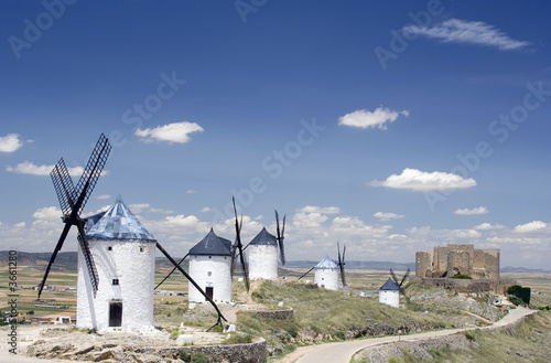 Windmills and Castle, Consuegra