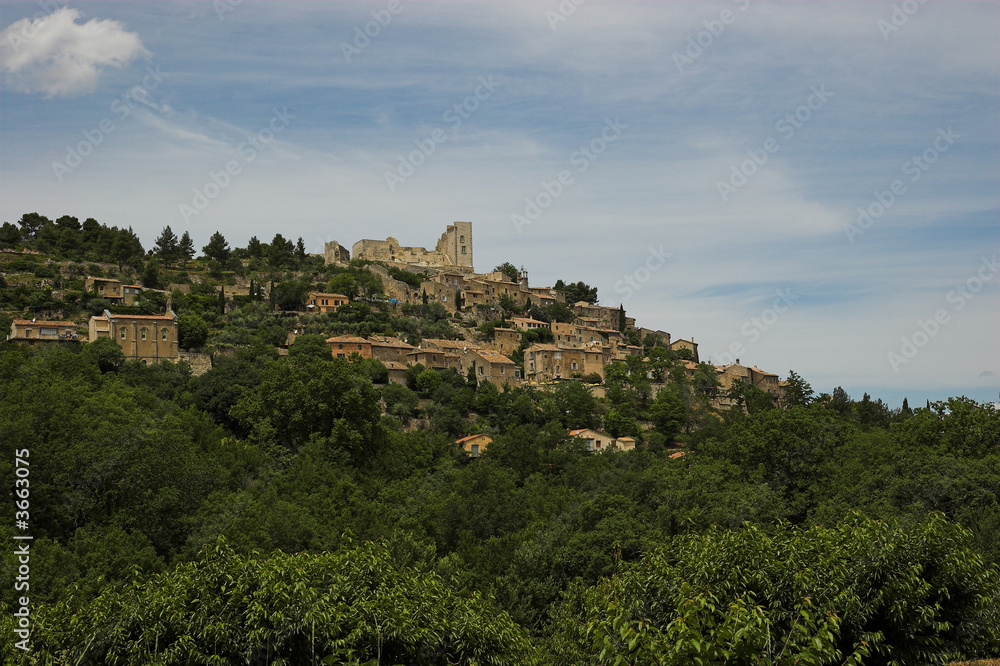 village de Lacoste, luberon, provence, france