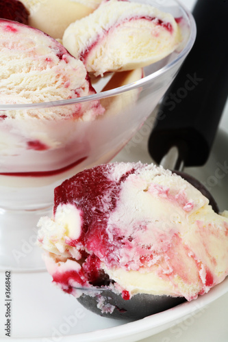 Raspberry ice cream