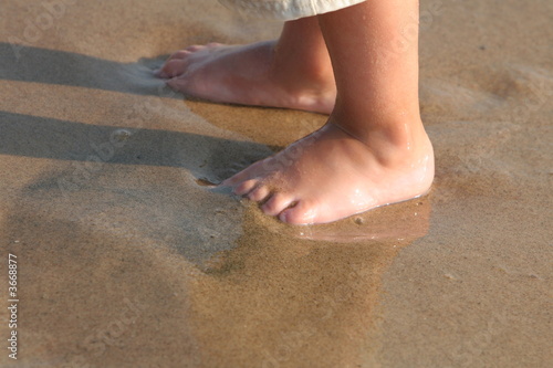 фотографія baby feet and toes