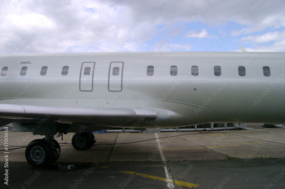 Obraz premium avion sur la piste