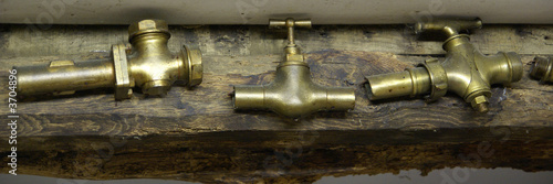 robinets de cuivre photo