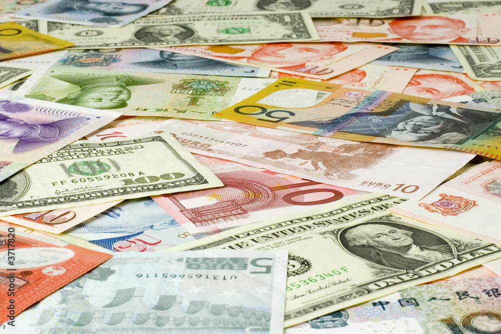 Obraz premium Currency notes of various countries..