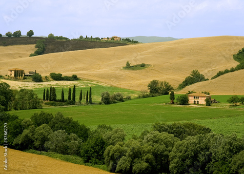 Tuscan rolling fields © Paul