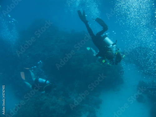 Scuba divers 2