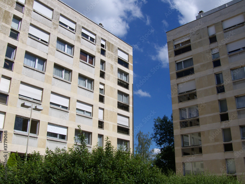 Résidence en pierre, banlieue de paris Résidence en pierre, banlieue de paris