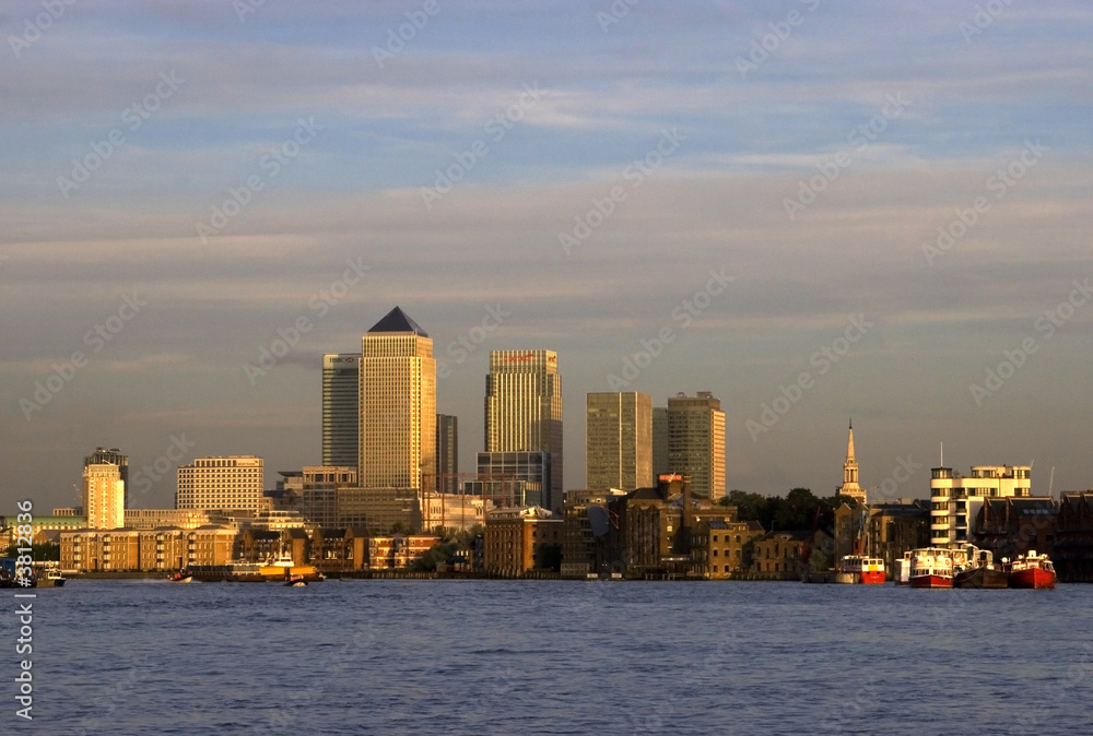 Fototapeta premium Canary Wharf with boats, financial district London.