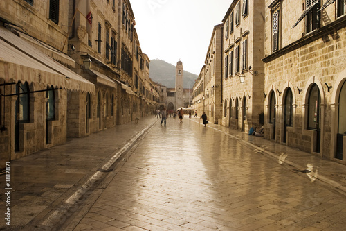The Strada, Main Street in Dubrovnik © searagen