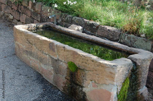 Steinbrunnen