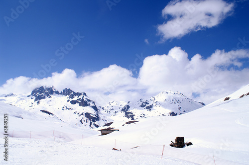Les alpes depuis la station La Toussuire photo