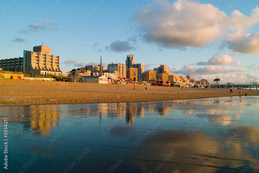 Fototapeta premium cityline at the seaside