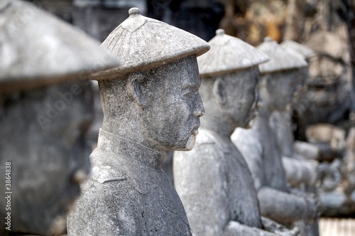 Statues asiatiques (Tombeau de Kai Dinh, Hue, Vietnam)