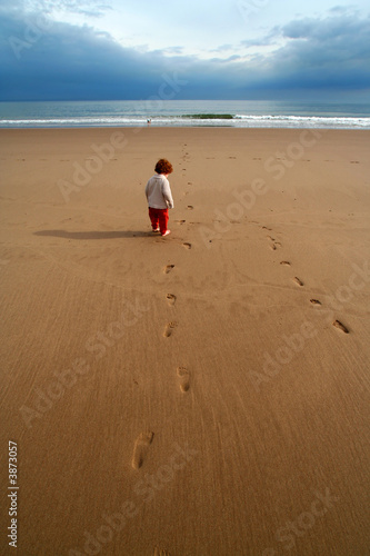 Lone child on the beach