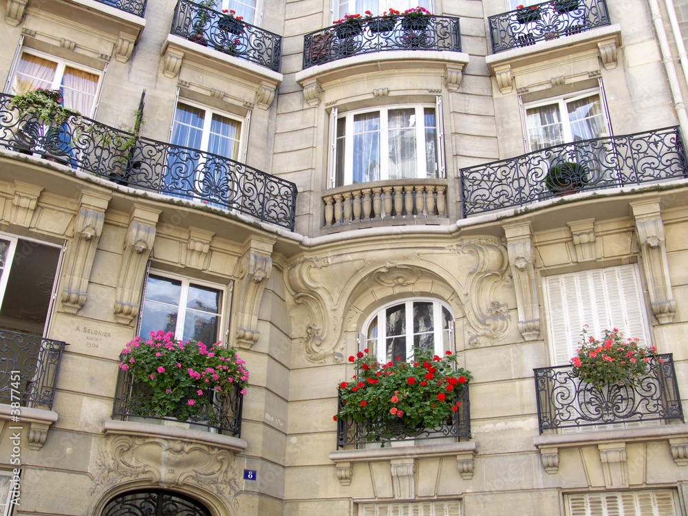 Immeuble en pierre en creux, Paris