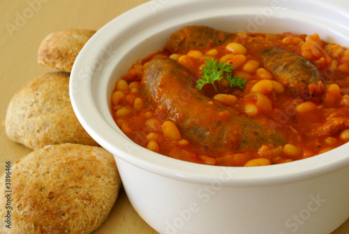 South-african sausages (boerewors) with baked beans