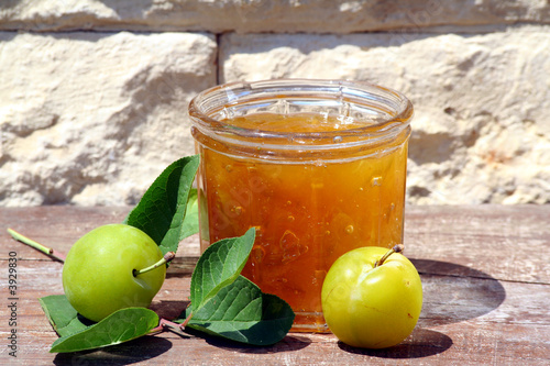 confiture de prune reine-claude