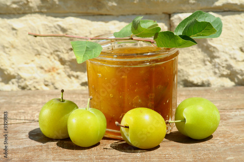 confiture de prune reine-claude