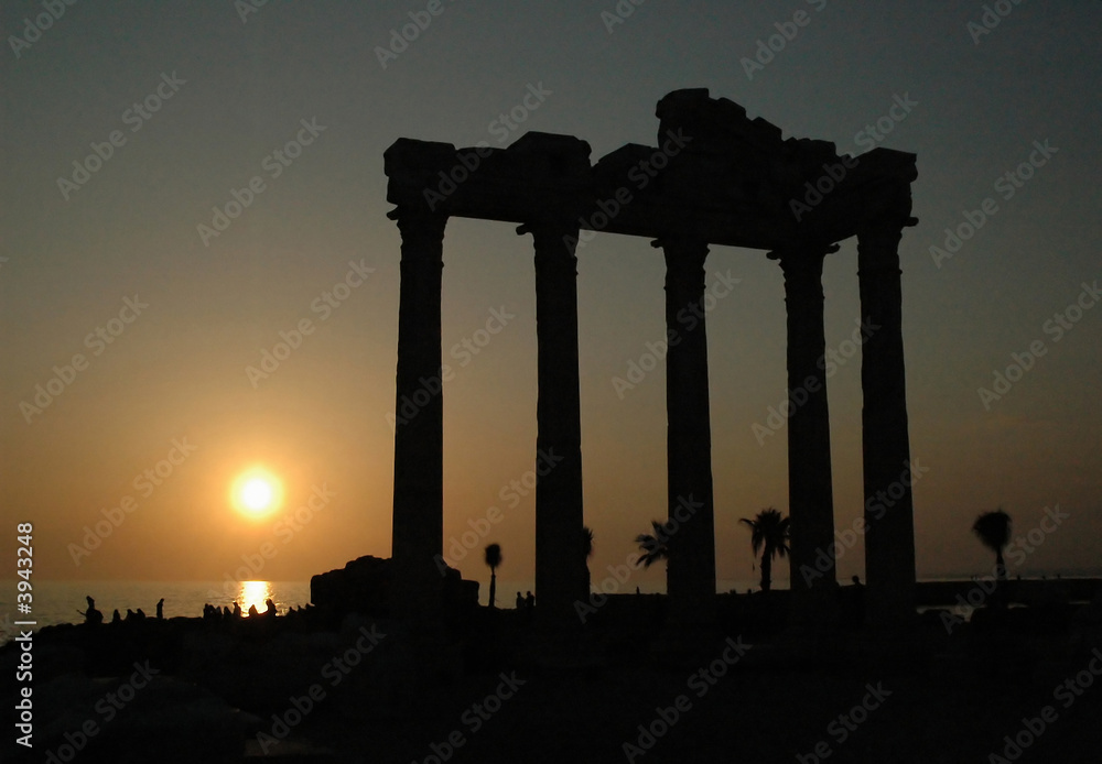 Fototapeta premium Sunset Apollo temple