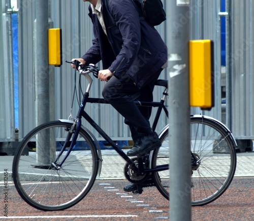 town cyclist