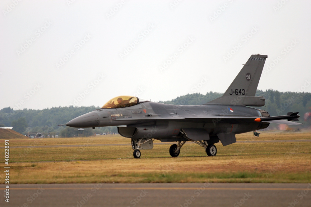 International Air show 2007 ( Kecskemet, Hungary) International Air show 2007 ( Kecskemet, Hungary)
