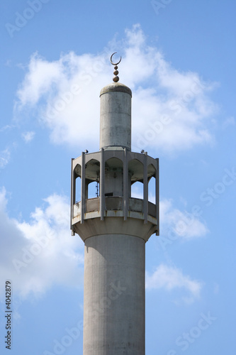 minaret of London Mosque