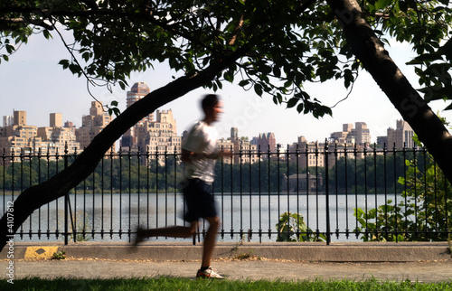 Jogging à Central Park, NYC photo