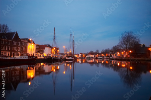 boats and typical dutch houses