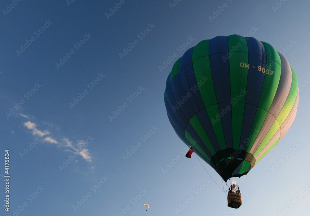 Naklejka premium Hot air balloon