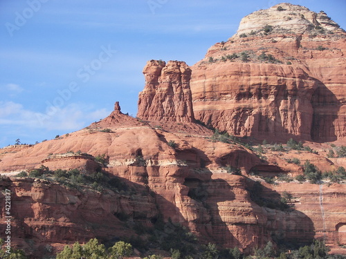 sunny sedona arizona and red rocks at dry creek