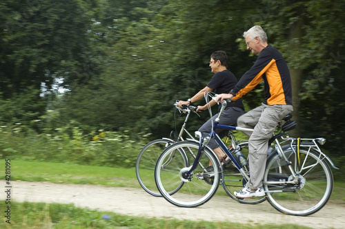 Biking Seniors © Marcel Mooij