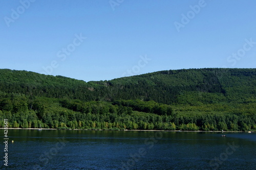 Rursee mit Naturpark Eifel